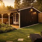 Wellness Tuin - Ultieme Partner Beleving - St Hubertus Met Indoor Jacuzzi, Openhaard, Prive Hottub En Prive Sauna In Jachthut Stijl - Gratis Fles Prosecco & Leuke Partner Connect Box ! Lodge Horst