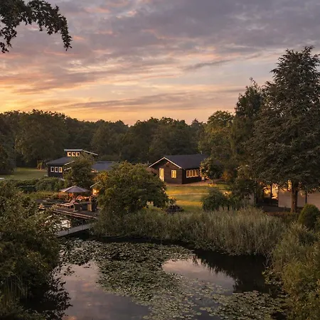 Wellness Tuin Noord Limburg - Met Indoor Jacuzzi, Openhaard, Prive Hottub En Prive Sauna In Jachthut Stijl - Ultieme Partner Beleving Jaktstuga *