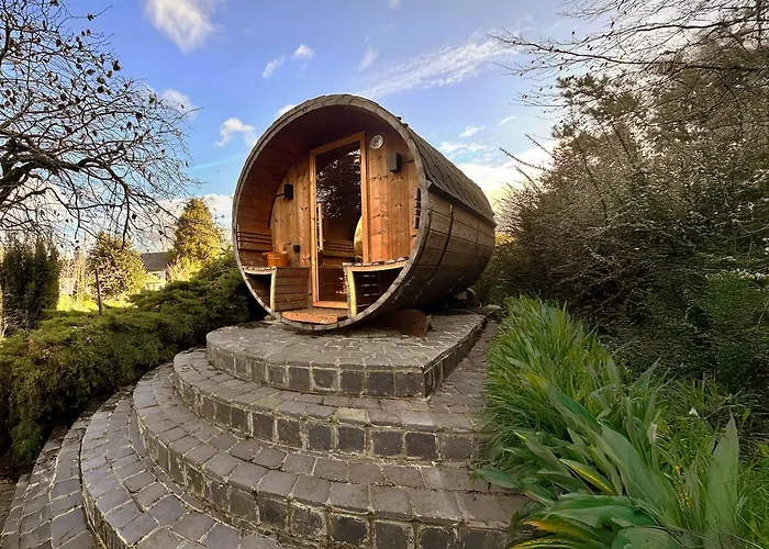 Wellness Tuin - Ultieme Partner Beleving - St Hubertus Met Indoor Jacuzzi, Openhaard, Prive Hottub En Prive Sauna In Jachthut Stijl - Gratis Fles Prosecco & Leuke Partner Connect Box !